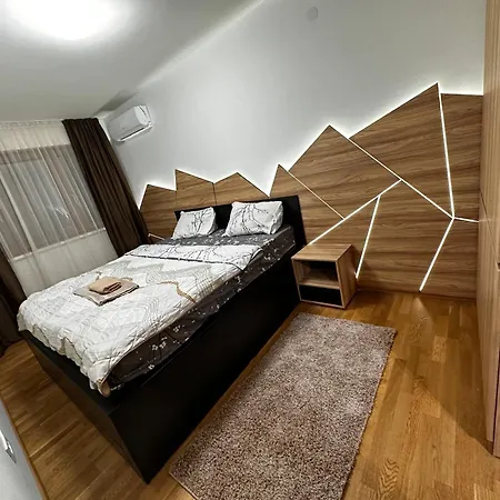 Apartment Mar 14